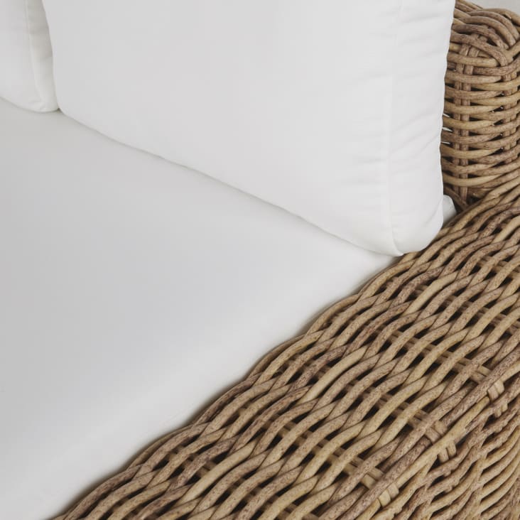 Maisons du Monde Cerrado - Sofá de jardín 3/4 plazas de resina reciclada tejida imitación ratán con cojines blancos de poliéster reciclado Liquidación