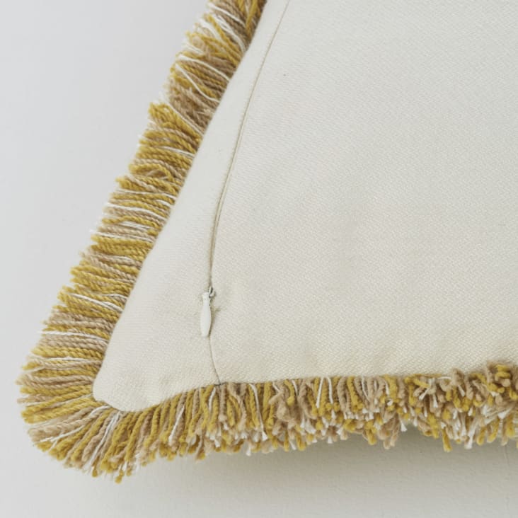 Maisons du Monde EVANN - Cojín exterior poliéster reciclado tejido color crudo y ocre con flecos 45 x 45 En oferta
