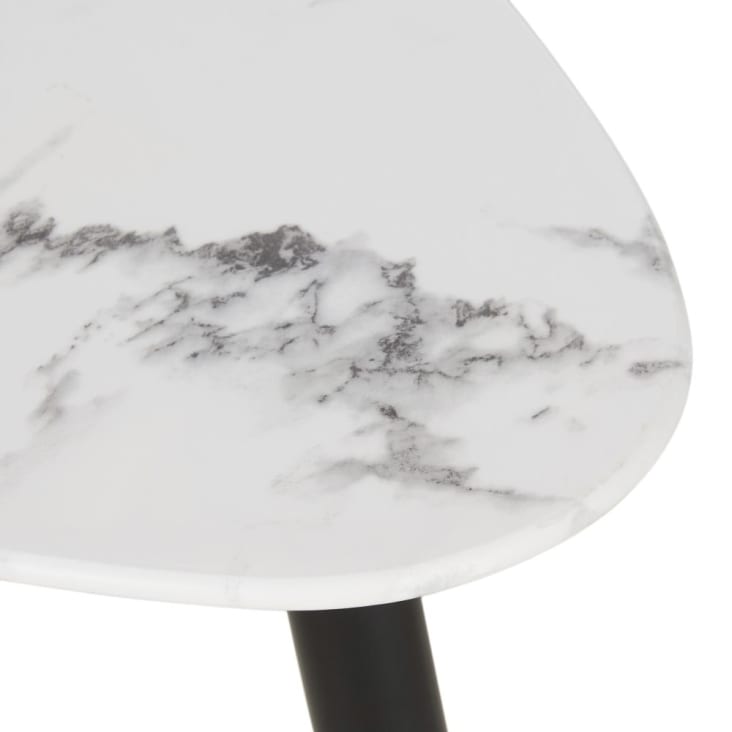 Maisons du Monde Phea - Mesa baja de cristal con efecto mármol blanco y metal color latón y negro Última moda