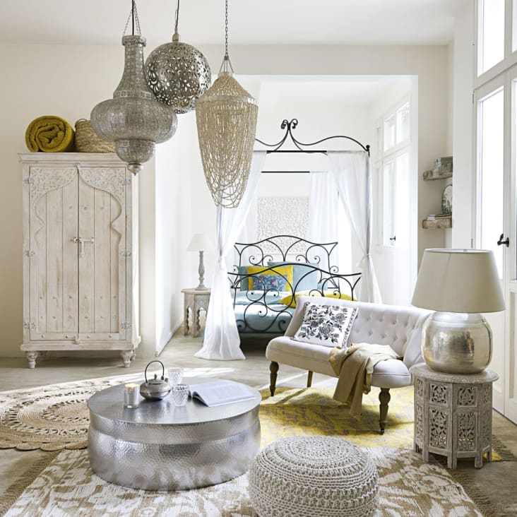 Maisons du Monde Saranya - Mesa auxiliar de madera de mango incisa blanca Promoción por tiempo limitado