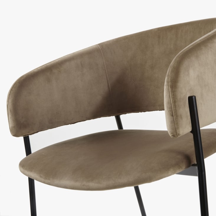 Maisons du Monde Hug - Silla de terciopelo beige capuchino con reposabrazos Ofertas especiales