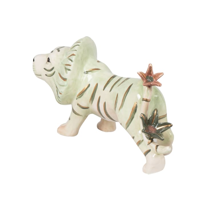 Maisons du Monde Antonio - Estatuilla león de cerámica verde rosa y dorado altura 12 cm Precio de fábrica