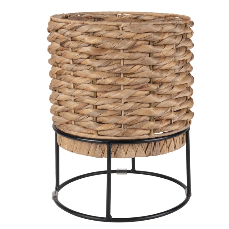 Maisons du Monde Macetero de fibra vegetal con base de metal negro Alt.30